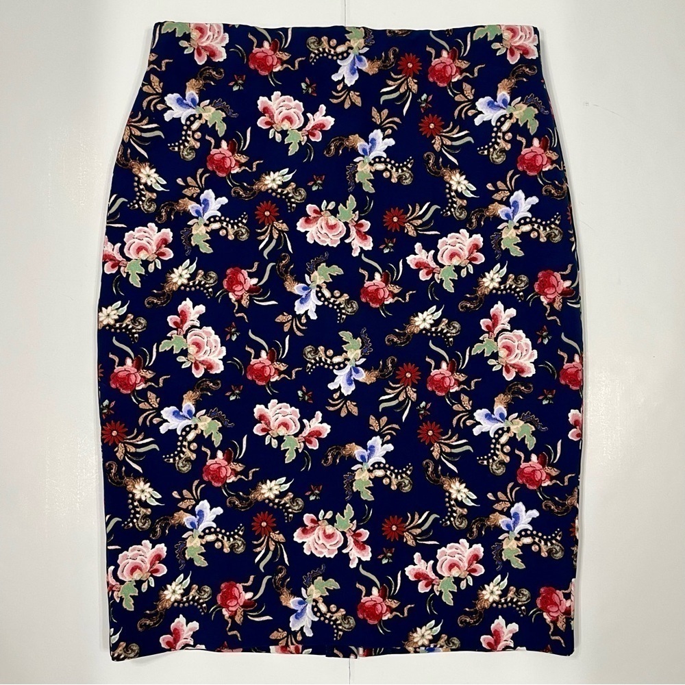 Philosophy Woman’s Navy Floral Tapestry Pencil Skirt Size 4 - Picture 1 of 12